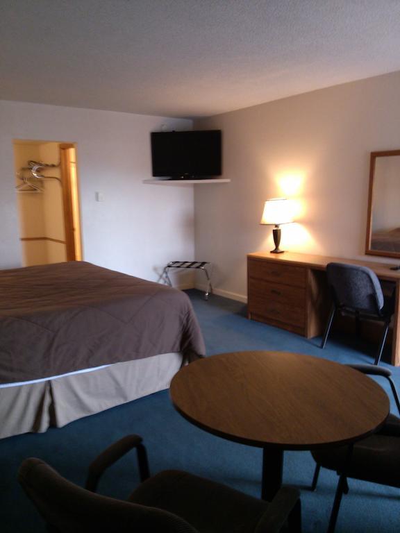 High Chaparral Inn Rocky Ford Rom bilde